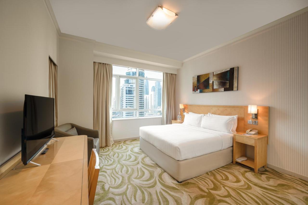 Oaks Liwa Heights Hotel Suites Dubái Exterior foto